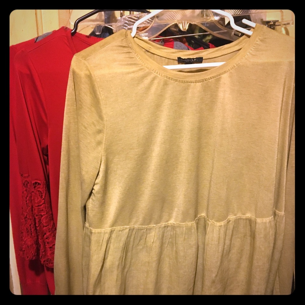 Long sleeve gold shirt size L